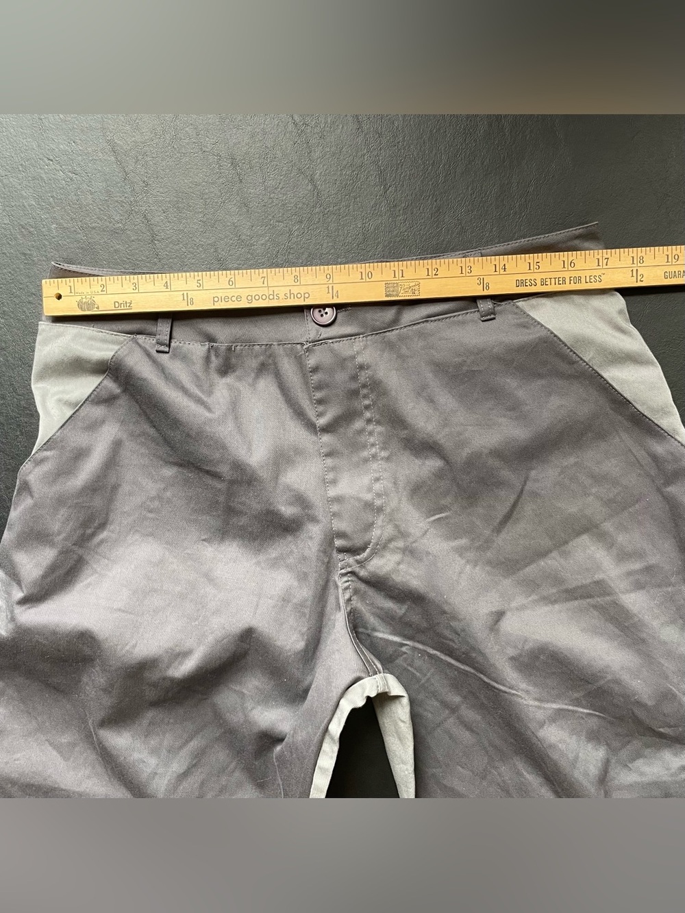 Men's Two-Tone Gray Cargo Pants with Utility Pockets - Picture 7 of 9